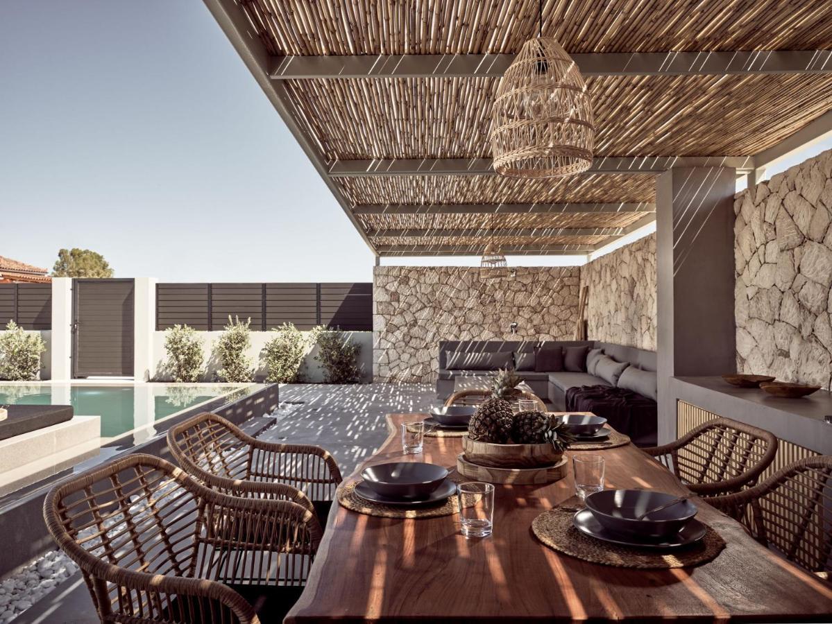 Noema Villa - Stylish Villa With Scenic Serenity, By Zantewize Sarakinadhon Exterior photo